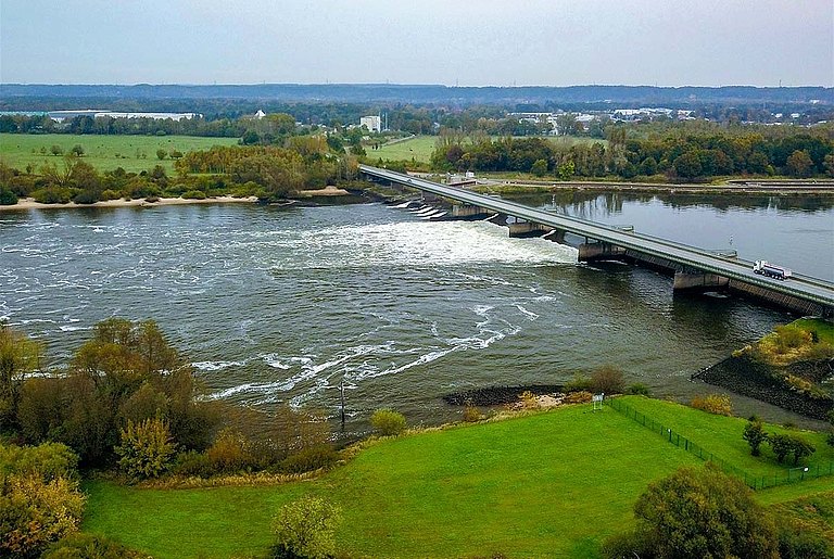Brücke über die Elbe in Niedersachsen